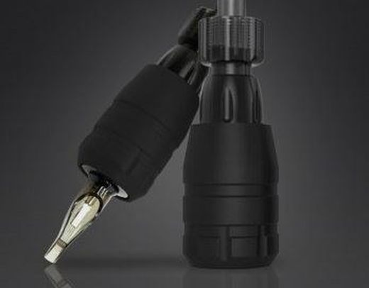 ¿Tienes máquina tradicional pero quieres usar agujas de cartucho? ¡Tenemos lo que buscas!