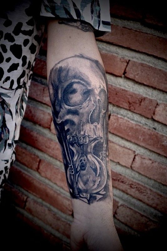 Tattoo black and grey