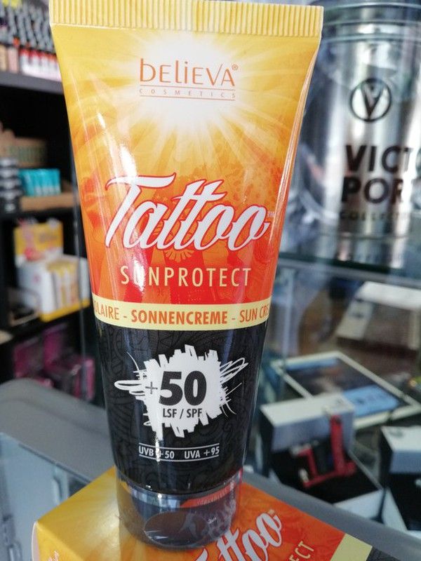 Crema solar para tatuajes