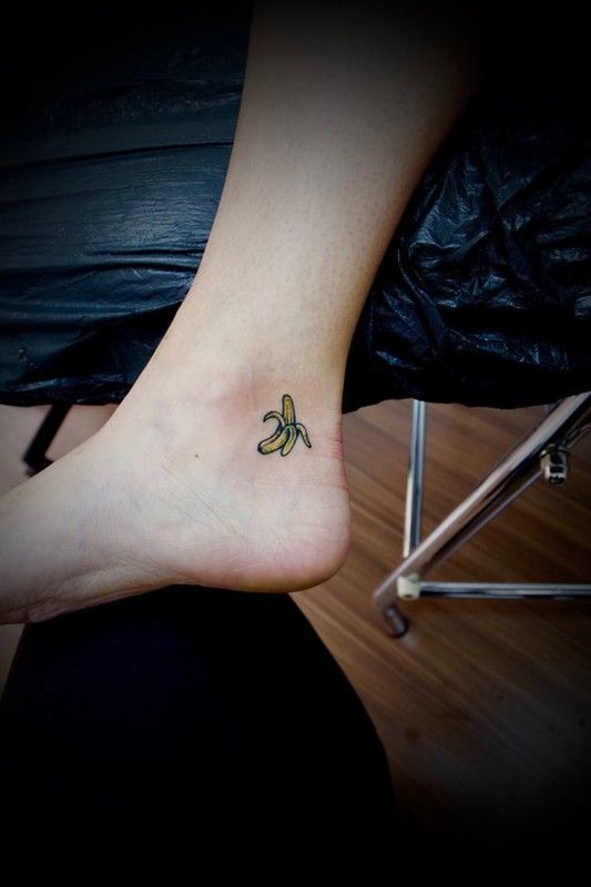 Tatuaje pequeño a color 