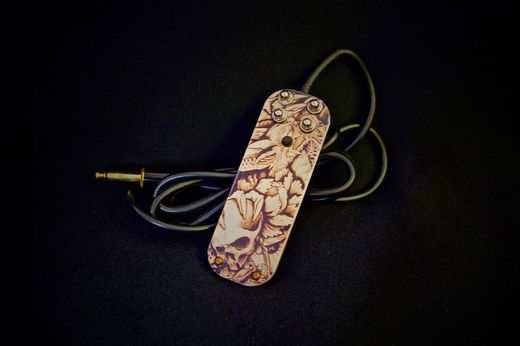 Pedal plano com design de função hold